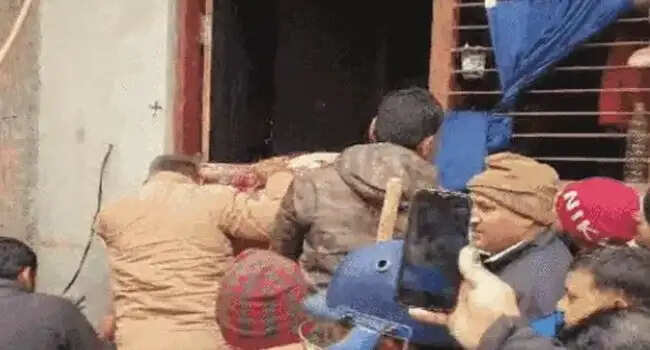गुरुग्राम के एक गांव में घुसा तेंदुआ
