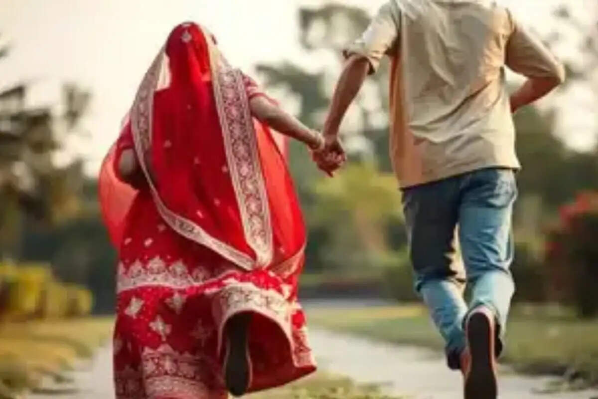Haryana:- कैश और जेवर लेकर विवाहिता मायके से प्रेमी संग हुई फरार