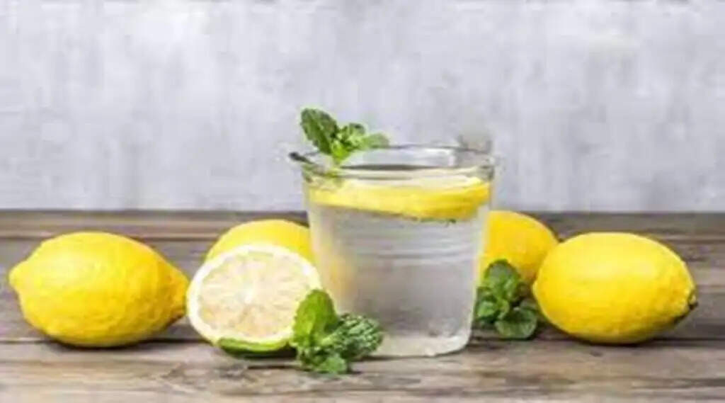 ये डिटॉक्स ड्रिंक हो सकती है यूरिक ऐसिड के मरीजों के लिए मददगार.