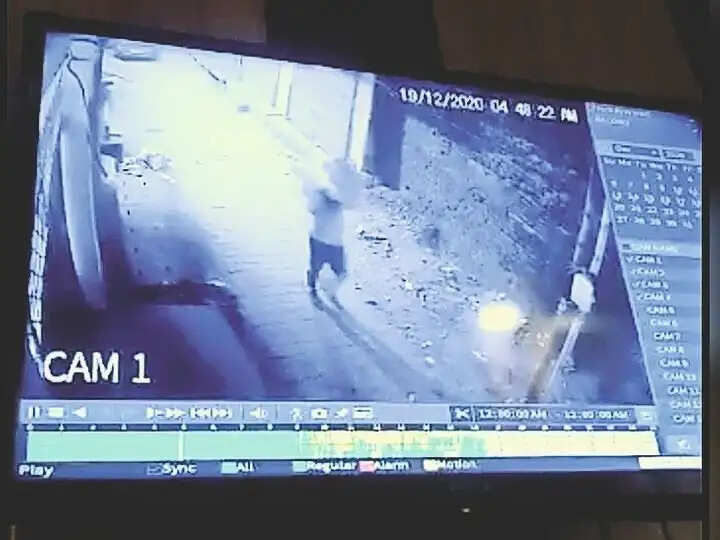 पानीपत शहर में हुई लाखो के मोबाइल की चोरी, बोरियो में भरकर ले गए मोबाइल