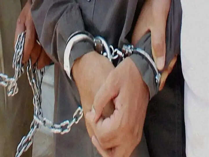 PANIPAT- खेतों से ट्यूबवेल के स्टार्टर व तार चोरी करने वाला शातिर चोर गिरफ्तार