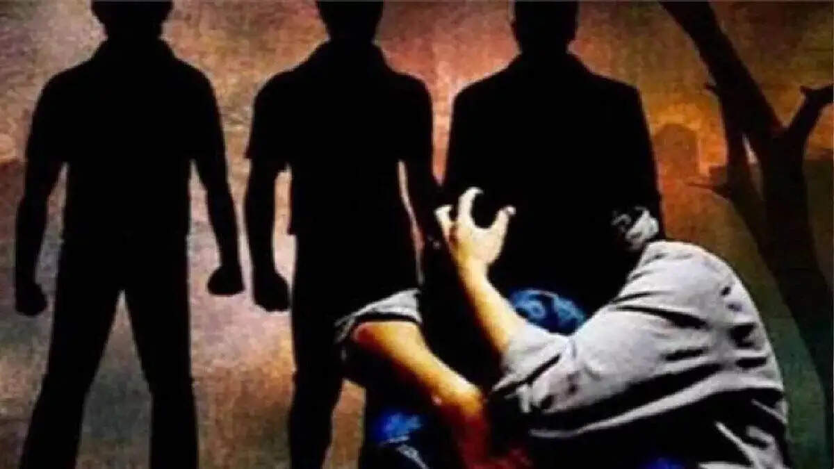 3 युवको ने नाबालिग बच्ची के साथ किया गलत काम