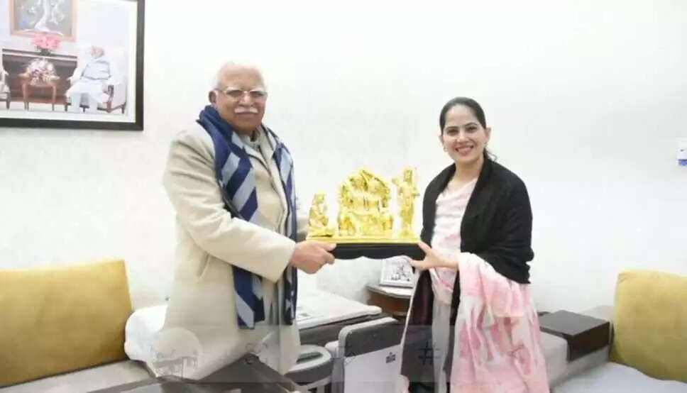 मुख्यमंत्री से मिलने पहुंची मशहूर कथा वाचक जया किशोरी