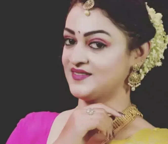 एक्ट्रेस अपर्णा नायर का निधन, पढ़िए पूरी खबर