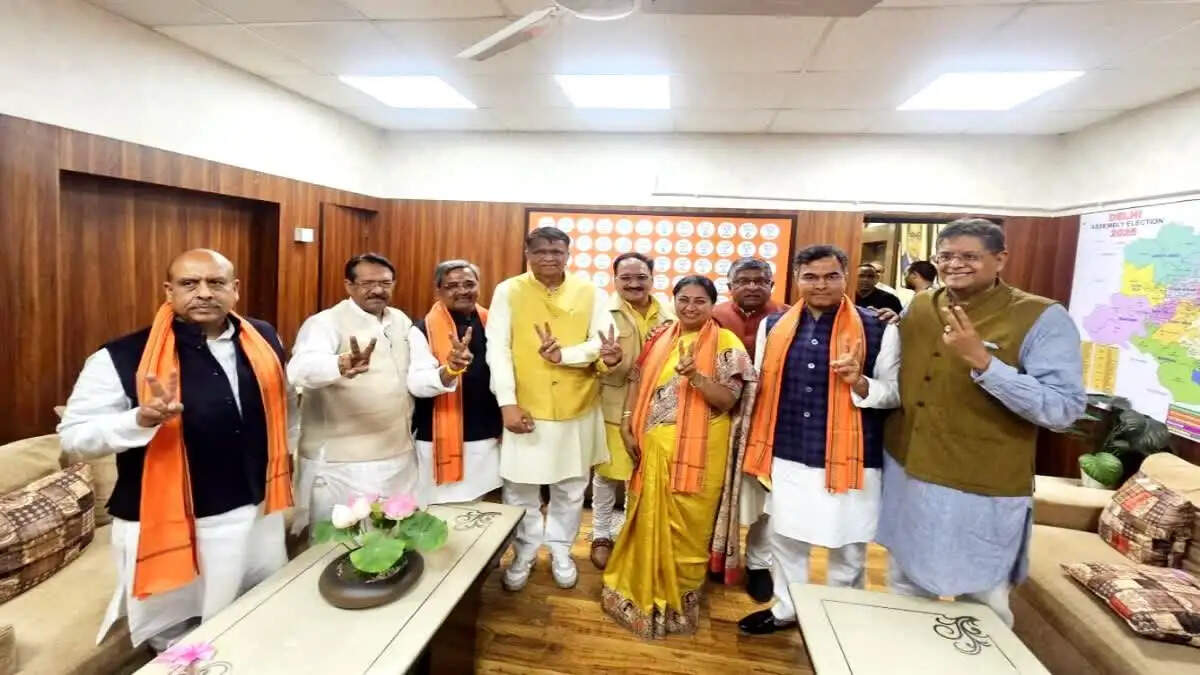 हरियाणा की बेटी बनने जा रही है दिल्ली की सीएम