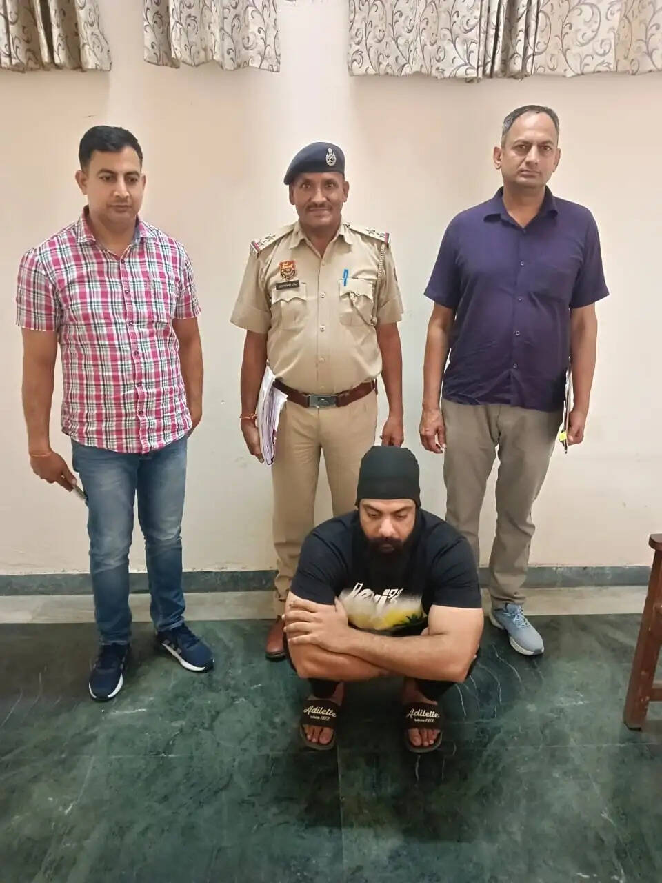 PANIPAT:- सगे चाचा पर हमला करने वाले आरोपी को प्रोडक्शन वारंट पर लेकर आई पुलिस टीम