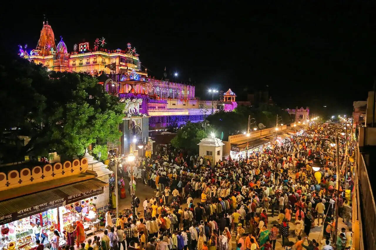 श्रीकृष्ण जन्माष्टमी पर मथुरा जाने से पहले पढ़ें ये जरूरी खबर