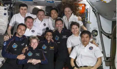 Breaking:- 20 दिन बाद अंतरिक्ष से पृथ्वी पर लौटे शुभांशु, समंदर में लैंड हुआ GRACE
