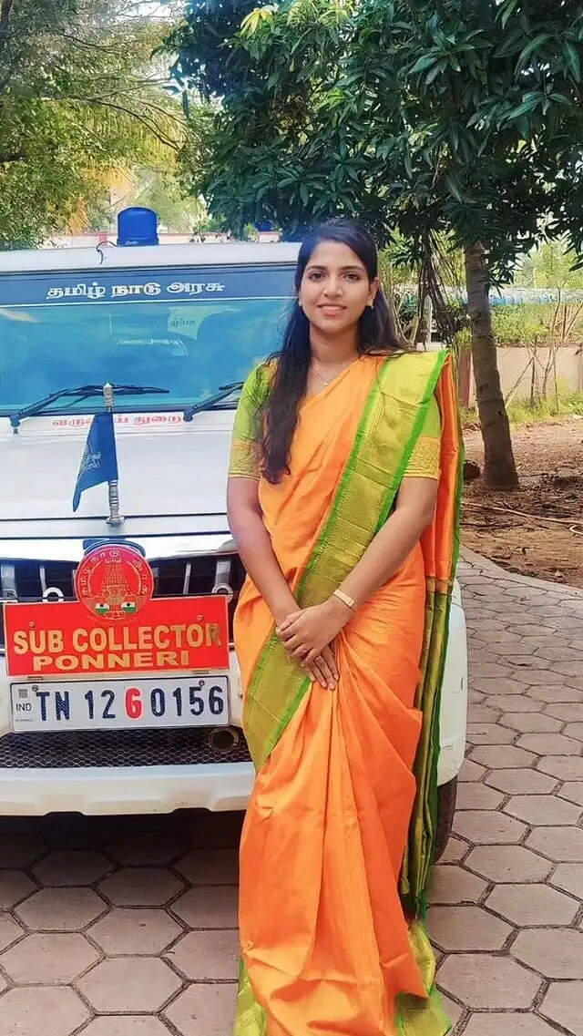 24 की उम्र में IAS अफसर बनी किसान की बेटी, दो-दो बार क्रैक किया UPSC