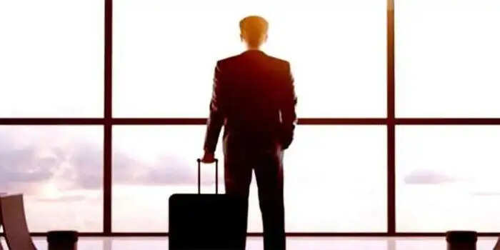 महिला ने विदेश भेजने के नाम पर ठगे 8 लाख, पढिए पूरा मामला