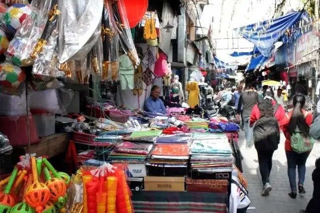 दुकानदार जरा संभल जाए..अतिक्रमण करके जाम न लगाए