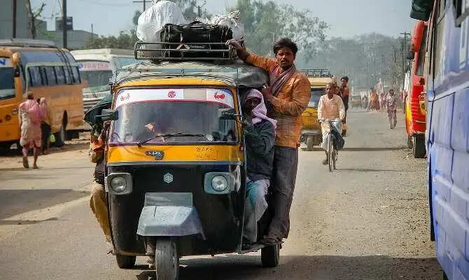 PANIPAT:- बैकं से पैसे निकलवाकर युवक ऑटो में जा रहा था घर, 3 महिलाओं ने किए 50 हजार चोरी