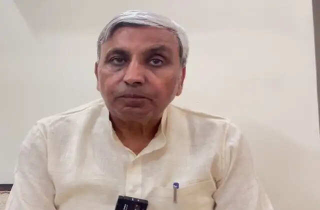 HARYANA:-मंत्री जेपी दलाल ने किया ऐलान, स्टिल्ट प्लस 4 मंजिला बिल्डिंग से रोक हटाई