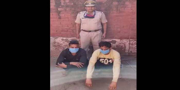 Panipat मे कंबल व्यापारी से लूट करने वाले 2 आरोपी काबू, कार, अवैध देशी पिस्तोल बरामद