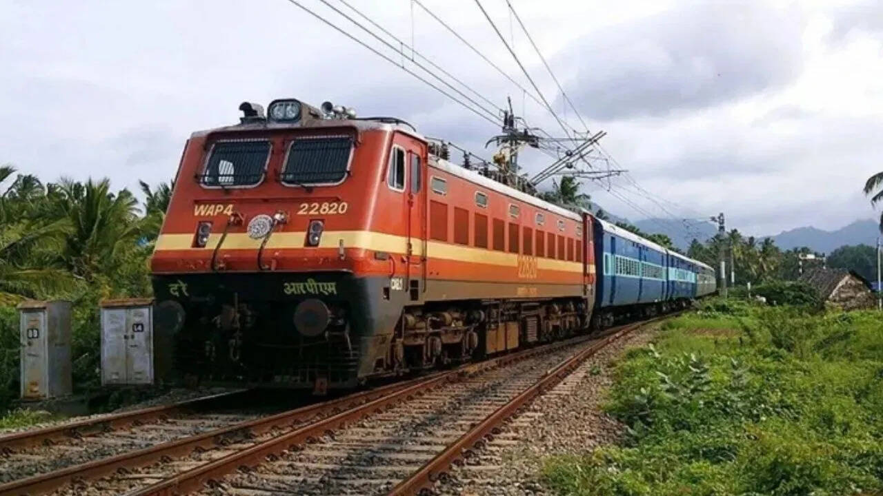 HARYANA के रास्ते चलने वाली 2 ट्रेनों के रूट बदले