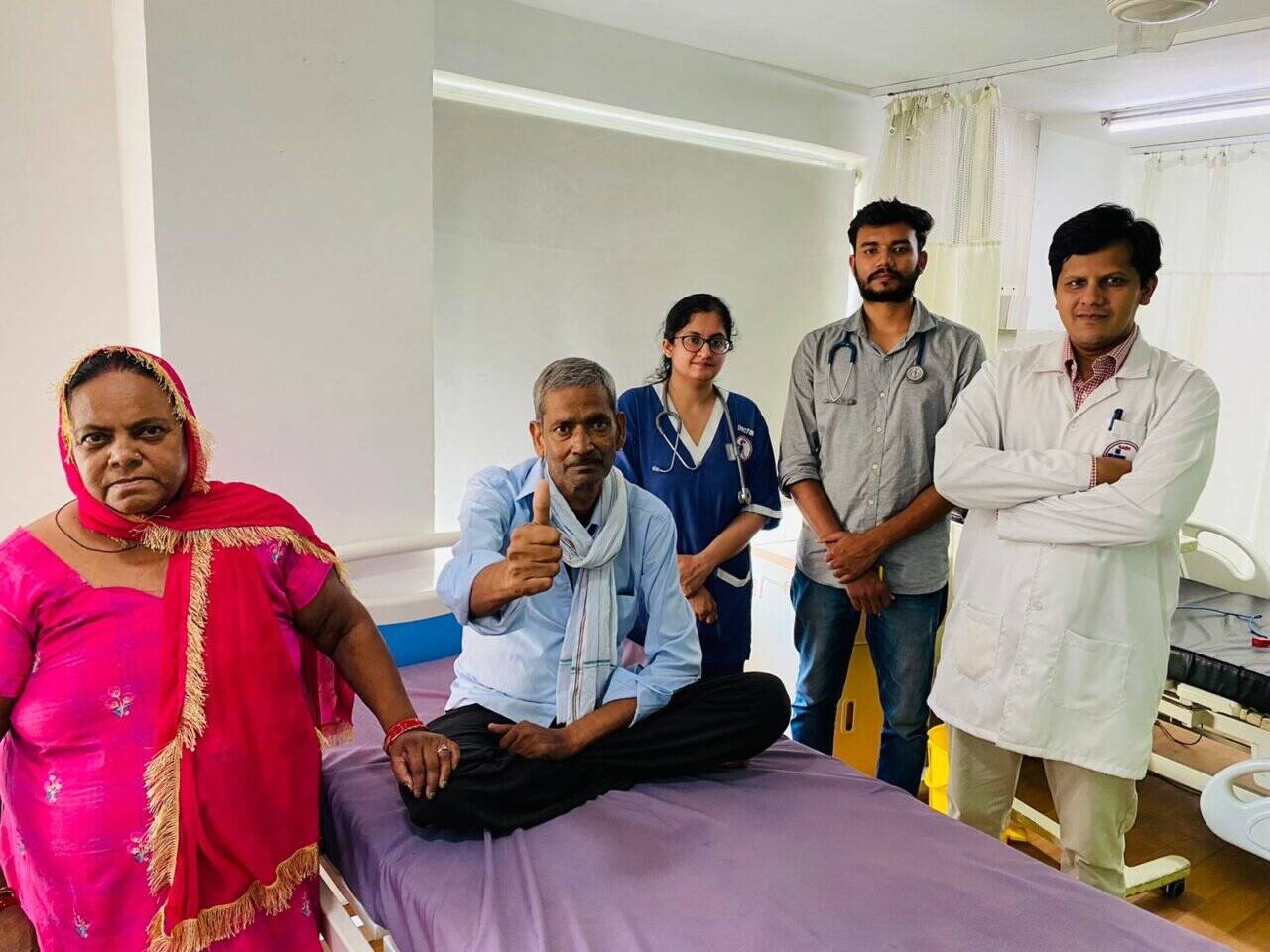 प्रेम कैंसर अस्पताल में फेफडे के कैंसर का किया गया सफल इलाज, टीम को दी बधाई.