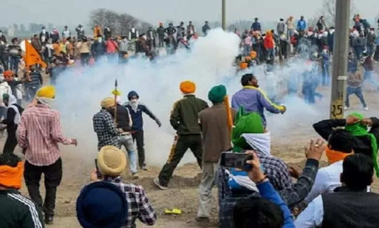 किसानों का दिल्ली कूच, शंभू बॉर्डर पर बिगड़े हालात