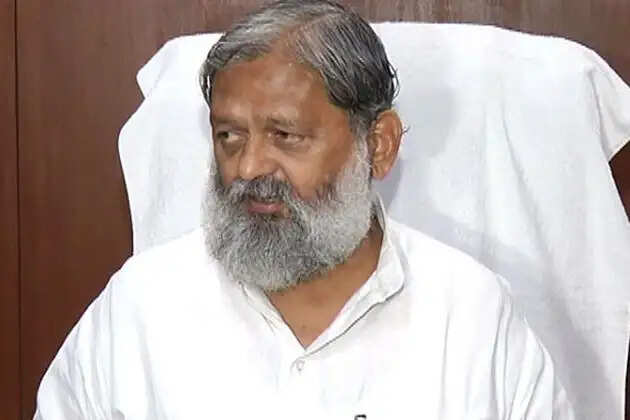 बाबा रामदेव और IMA के बीच विवाद को लेकर स्वास्थ्य मंत्री अनिल विज ने कही बड़ी बात
