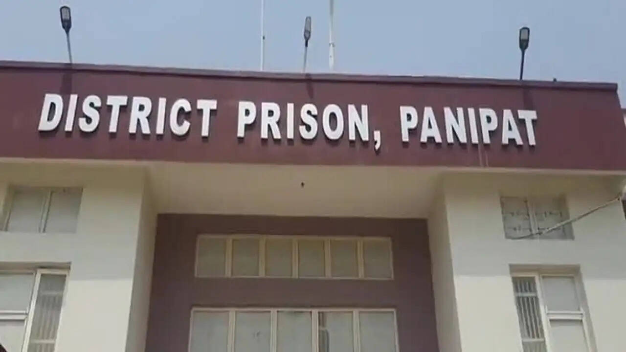 जेल में बंदी के दौरान मोबाइल फोन मंगवा अन्य बंदीयों को मोबाइल फोन देने वाला आरोपी काबू