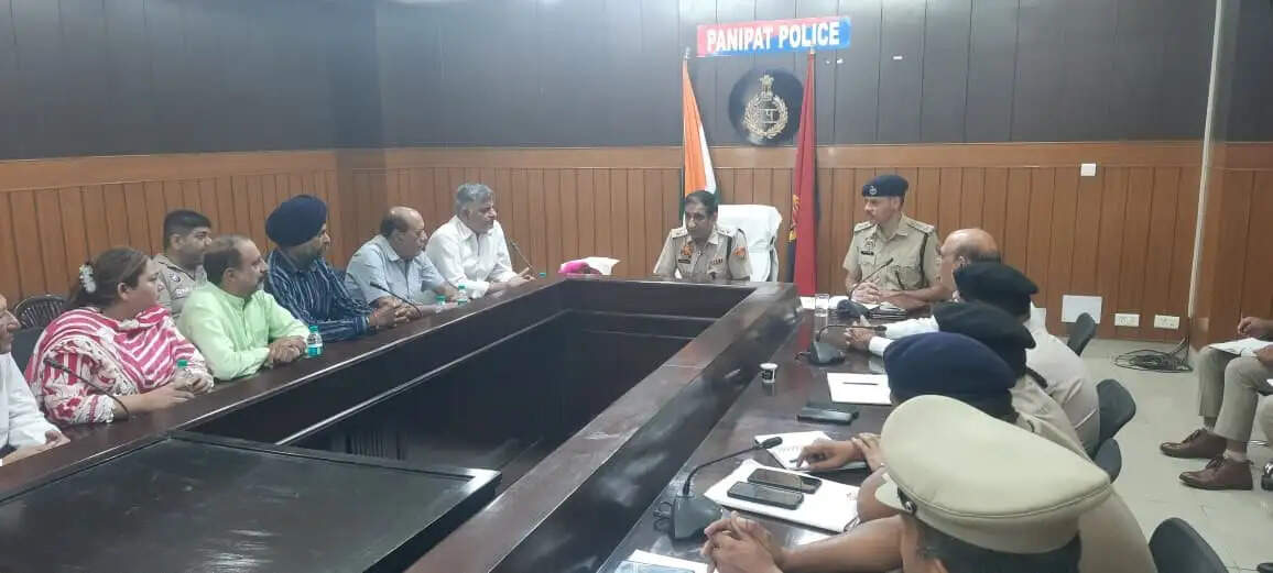 पानीपत के बाजारों में ई रिक्शा,ऑटो व अन्य वाहनों की ENTRY बैन, सुबह 10 बजे से रात 8 बजे तक रहेगा प्रतिबंध