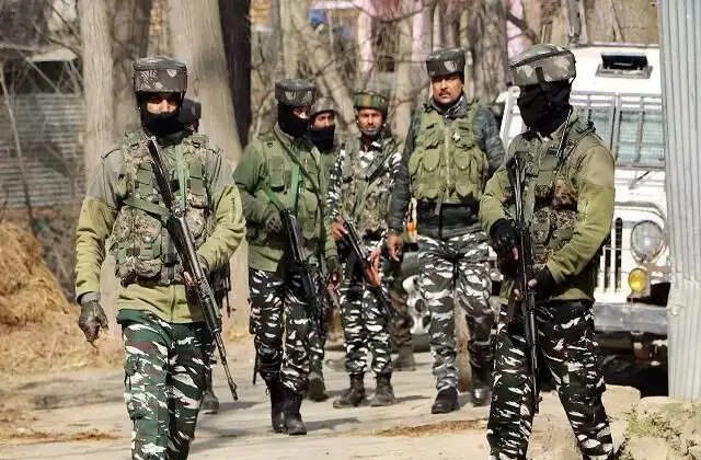 अनंतनाग में आंतकियो से मुठभेड़ में दो जवान शहीद