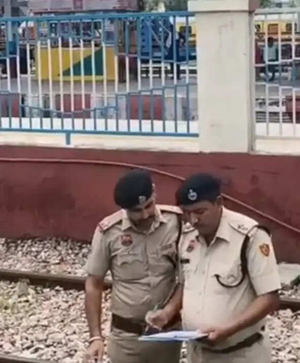 रेल हादसे में युवती की मौत: 'रंजू' नाम और अंगूठे का टैटू बना पहचान की उम्मीद..