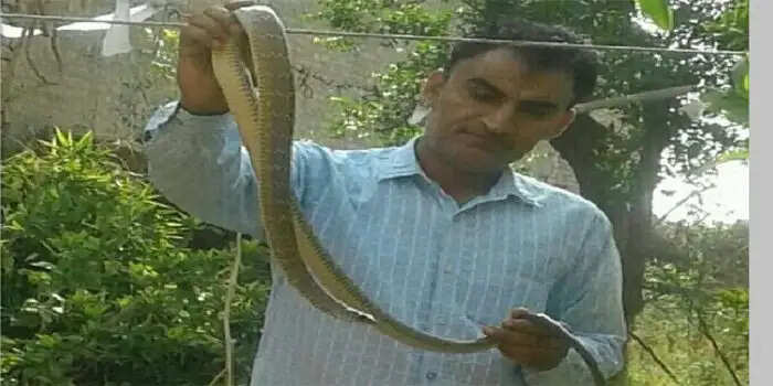 एक परिवार के 5 लोगों का संदिग्ध हालातों में मिला शव, सुसाइड नोट मिलने पर हुआ बड़ा खुलासा