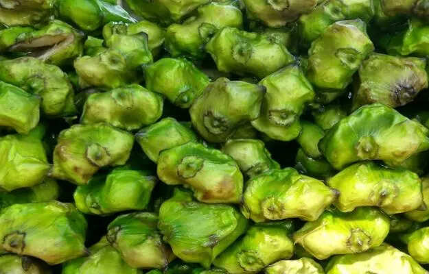 सर्दियों में सिंघाड़ा खाने से होते हैं ये 5 फायदे