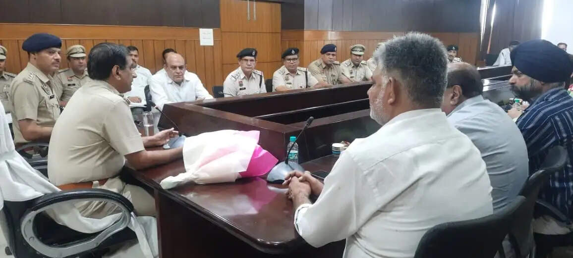 पानीपत के बाजारों में ई रिक्शा,ऑटो व अन्य वाहनों की ENTRY बैन, सुबह 10 बजे से रात 8 बजे तक रहेगा प्रतिबंध