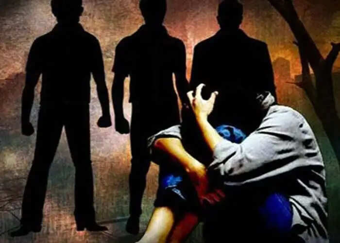 16 साल की नाबालिग से 6 महीने मे 400 लोगो ने किया दुष्कर्म, पढ़िए कहा का है मामला