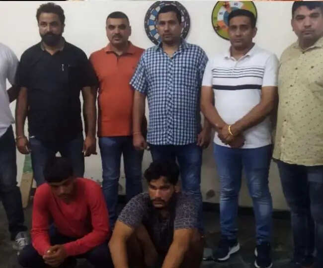 बदमाशों व पुलिस में हुई मुठभेड़, अस्पताल में बंदी को छुडवाने आए थे नौ बदमाश,