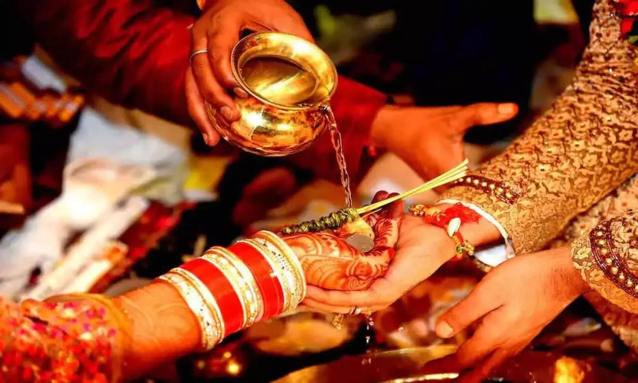 HARYANA:- 2 दिन पहले ही हुई थी शादी, तेज रफ्तार वाहन ने मारी टक्कर
