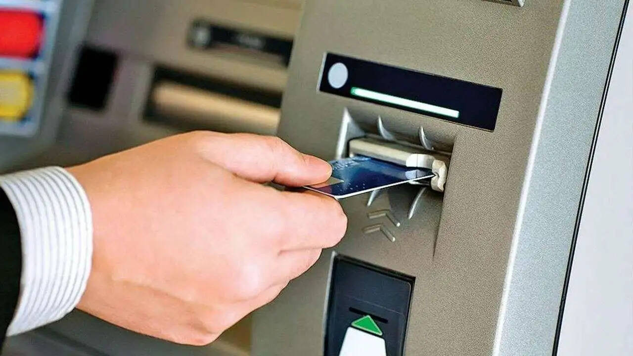 1 फरवरी से बैंकिंग, ATM और चेक पेमेंट से जुड़ें कई नियमों में होने जा रहा है बदलाव