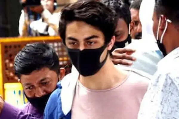 शाहरूख खान के बेटे और अन्य की जमानत याचिका पर सुनवाई आज, पढिए खबर