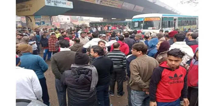 व्‍यापारी की हत्‍या के बाद लोगों ने एकजुट होकर लगाया जाम, कही ये बात