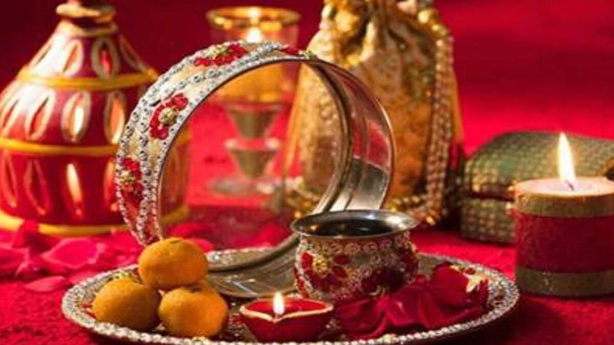 इस बार करवा चौथ के दिन लगेंगा भद्रा, Check करें कब निकलेगा चांद&nbsp;