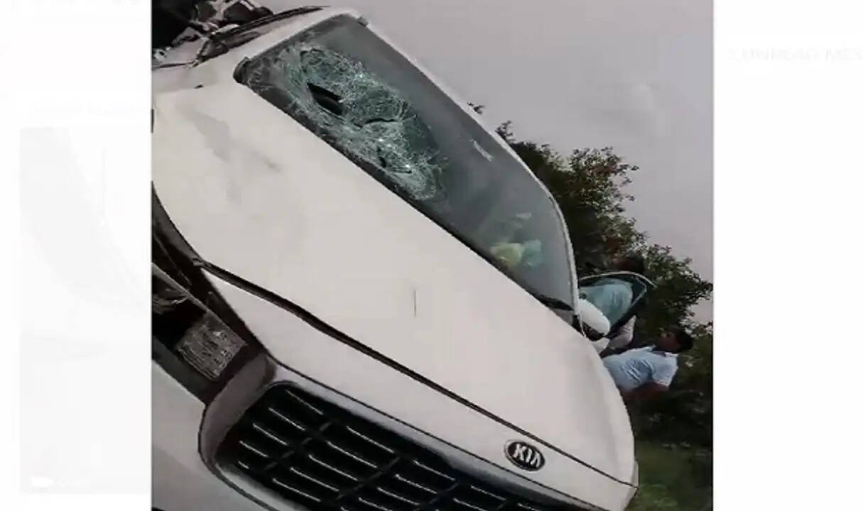 HARYANA:- अजय सिंह चौटाला की गाड़ी का हुआ एक्सी*डेंट, पत्नी के साथ चंडीगढ़ जा रहे थे JJP नेता