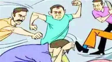 बिजली चोरी पकड़ने गई टीम को बंधक बना पीटा, टीम की शिकायत पर 7 नामजद व 40 अज्ञात पर केस दर्ज