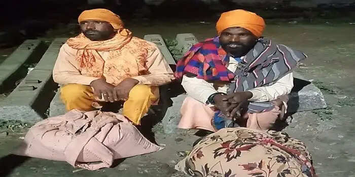 19 किलो चुरापोस्त समेत 2 भाई किये गिरफ्तार, साधू बनकर करते थे सप्लाई