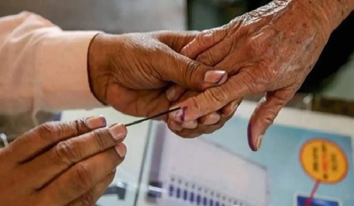 HARYANA चुनाव ड्यूटी अफसरों का नहीं होगा तबादला, सरकार ने लगाई रोक