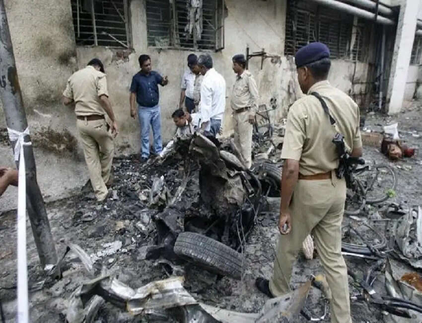 भारत के इतिहास में सबसे बड़ी सजा, अहमदाबाद ब्लास्ट के 49 दोषियों में से 38 को फांसी, 11 को उम्र कैद, पढ़िए