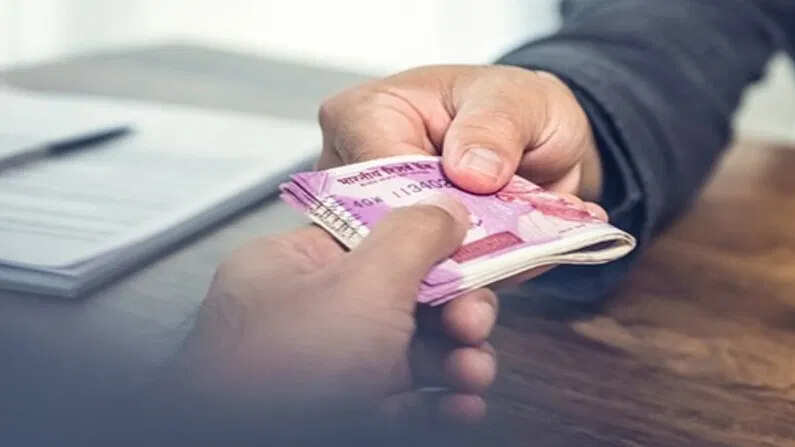 PANIPAT में 2 पुलिसकर्मी रिश्वत लेते पकड़े गए, जानिए पूरा मामला