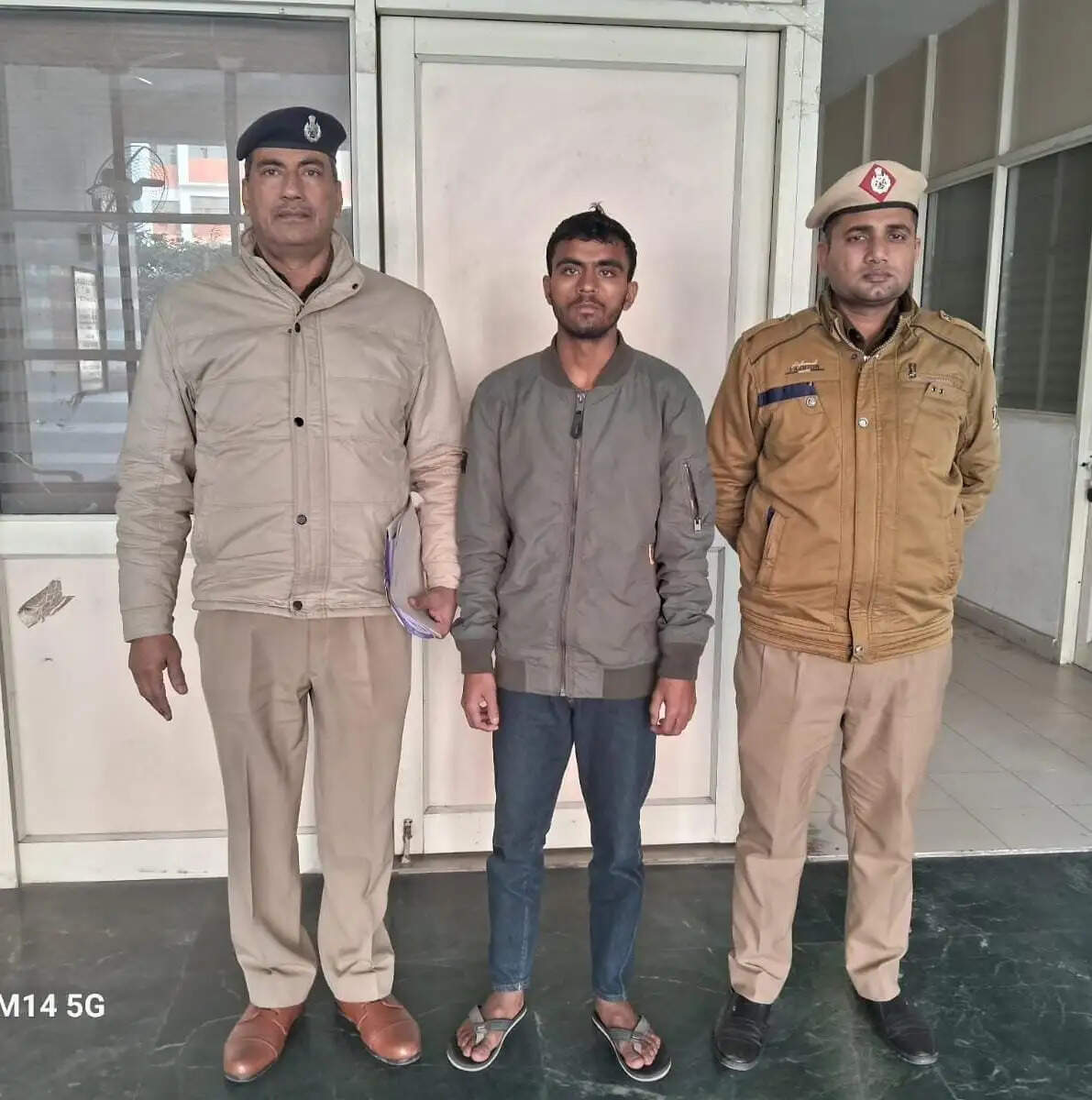 पानीपत में दुकानदार से मोबाइल छीनने वाला आरोपी हुआ गिरफ्ता