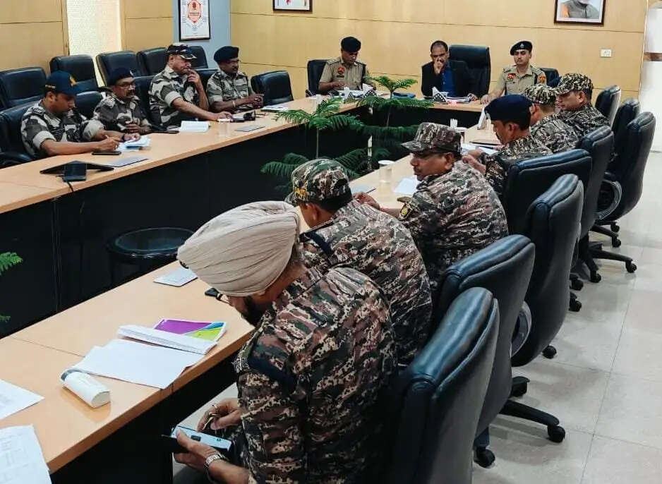 &nbsp;  HARYANA:- चुनाव को शांतिपूर्ण करवाने के लिए अर्धसैनिक बल व पुलिसकर्मी तैयार&nbsp; &nbsp;