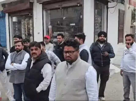 HARYANA में कांग्रेस उम्मीदवार का पति गिरफ्तार, BJP छोड़कर आए थे Congress में