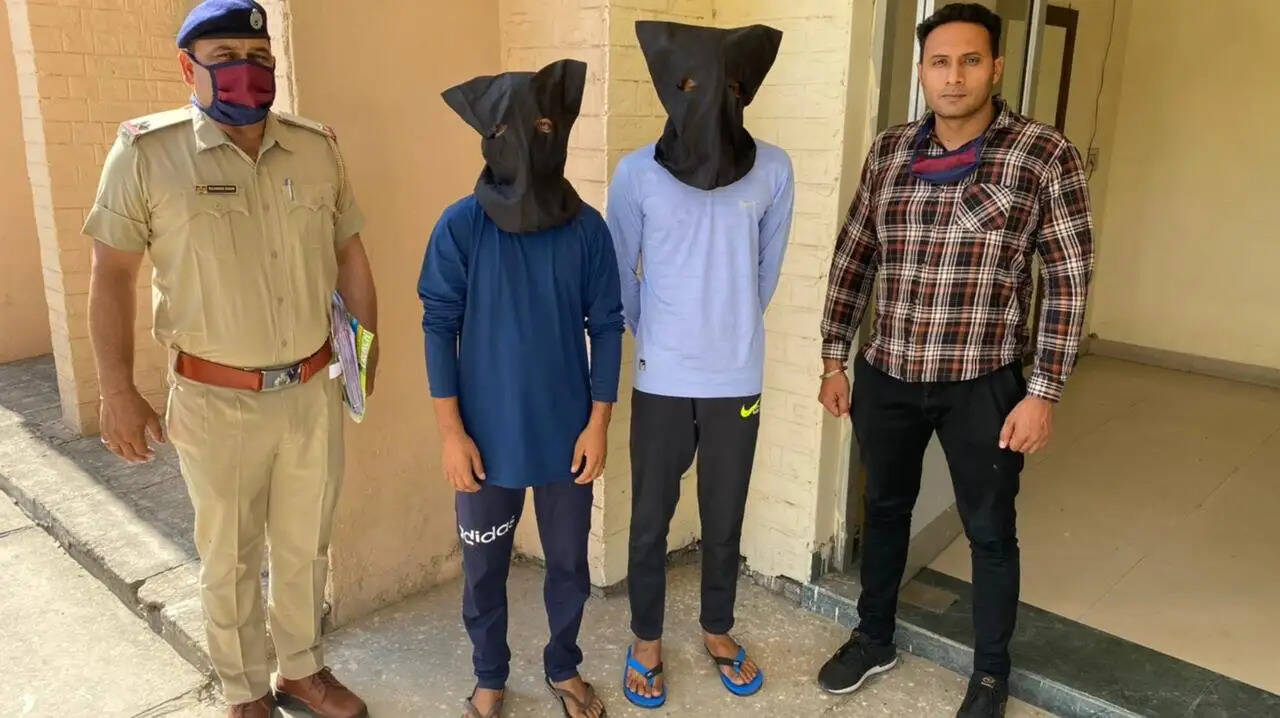स्नेचिंग की वारदात को अंजाम देने वाले 2 आरोपित 3 दिन की रिमांड पर