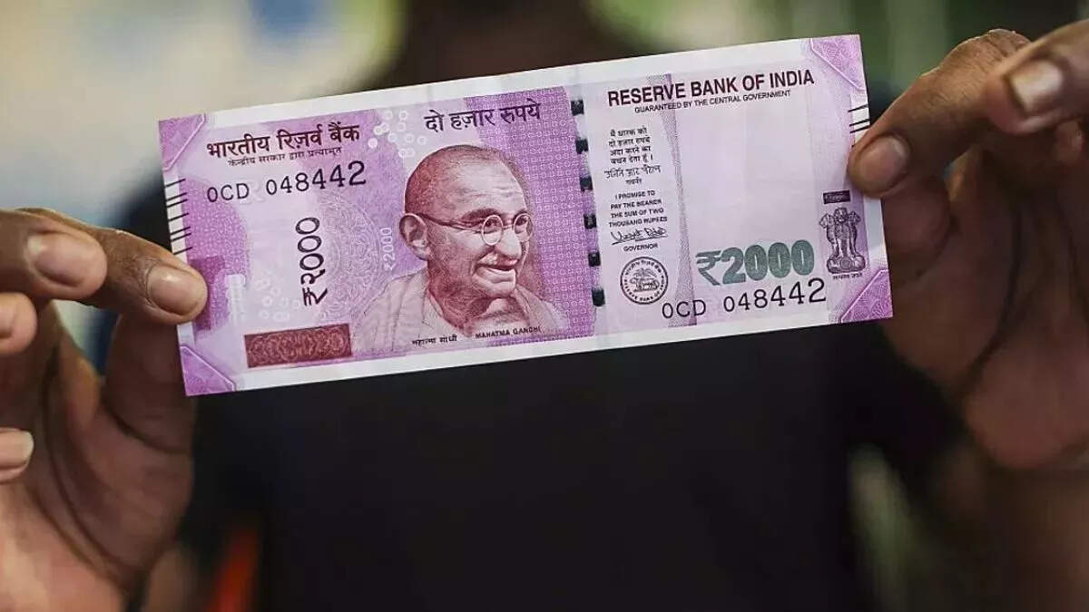 HARYANA में 16000 बिजली कर्मियों को सरकार ने दिया स्पेशल GIFT