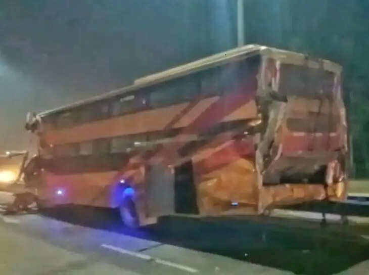 बस ड्राइवर को नींद की झपकी आने से हुआ बड़ा हादसा, 5 की मौके पर मौत व अन्य घायल, पढिए