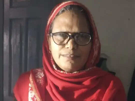 पानीपत में बैंक में 2 महिला चोर ने 49 हजार रुपए चुराए