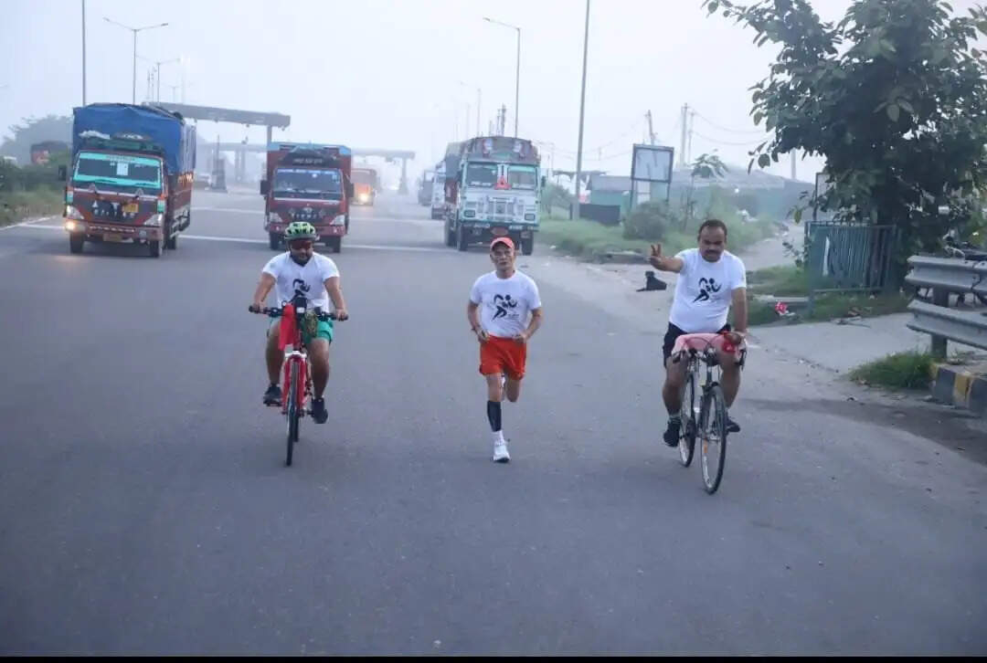 हरियाणा के 63 साल के जसमेर सिंह संधू के मुरीद हुए दिल्ली के CM केजरीवाल, किया ये ट्वीट